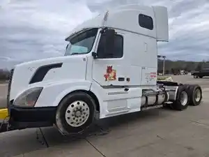 Salvage 2007 Volvo VNL - SV-1663