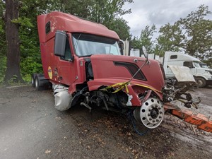 Salvage 2007 Volvo VNL - SV-585