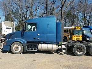 Salvage 2009 Volvo VNL - SV-342