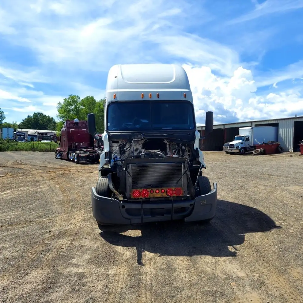 Salvage 2010 Freightliner Cascadia 125 Truck Tractor For Parts Alma, Arkansas, United States