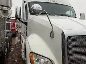 Salvage 2011 Kenworth T700 - SV-1584
