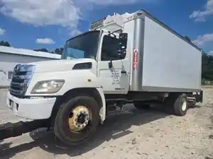 Salvage 2012 Hino 268 - SV-1511