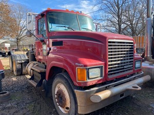Salvage 2012 Mack CHU613 - SV-753