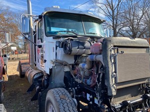 Salvage 2012 Mack CHU613 - SV-752