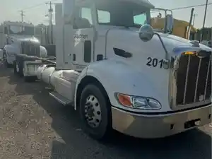 Salvage 2012 Peterbilt 384 - SV-1467