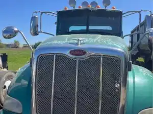 Salvage 2012 Peterbilt 386 - SV-1438