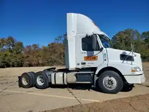 Salvage 2012 Volvo VNM - PP-1366