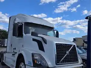 Salvage 2013 Volvo VNL - SV-1297