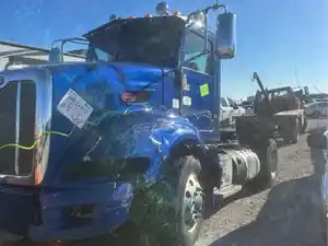 Salvage 2014 Peterbilt 384 - SV-1390