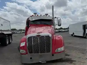 Salvage 2014 Peterbilt 386 - SV-1675