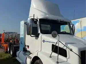 Salvage 2014 Volvo VNM - SV-1537
