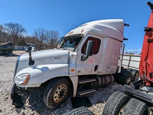 2015 Freightliner Cascadia 125 Truck for Parts (Stock #SV-744)) Part Image
