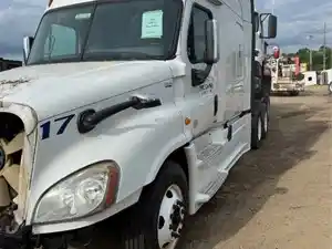 Salvage 2016 Freightliner Cascadia 125 - SV-1698