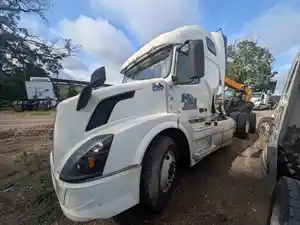 Salvage 2016 Volvo VNL - SV-1495