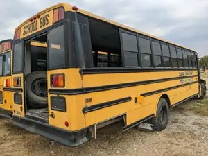 Salvage 2005 Freightliner B2 - PP-865