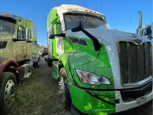 Salvage 2023 Peterbilt 579 - SV-1321