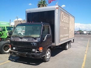 Salvage 1997 Isuzu NPR - SV-748