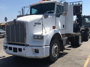 Salvage 2005 Kenworth T800 - SV-1132
