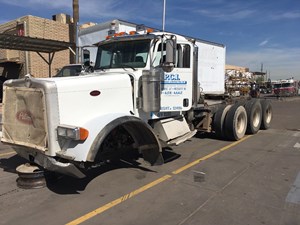 Salvage 2005 Peterbilt 379 - SV-1028