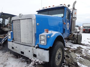 Salvage 1994 International 9300 - YD2H056A