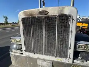 Salvage 2004 Peterbilt 379 - ETP1843