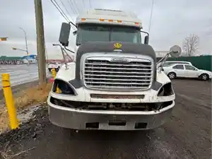 2007 Freightliner Columbia 120 Truck for Parts (Stock #ETP1883)) Part Image