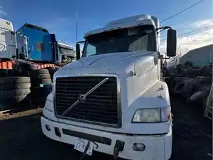 Salvage 2007 Volvo VNM - ETP1910