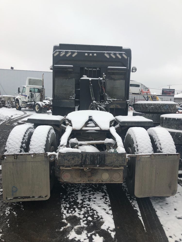 Salvage 2009 International 4400 Truck Tractor For Parts Calgary