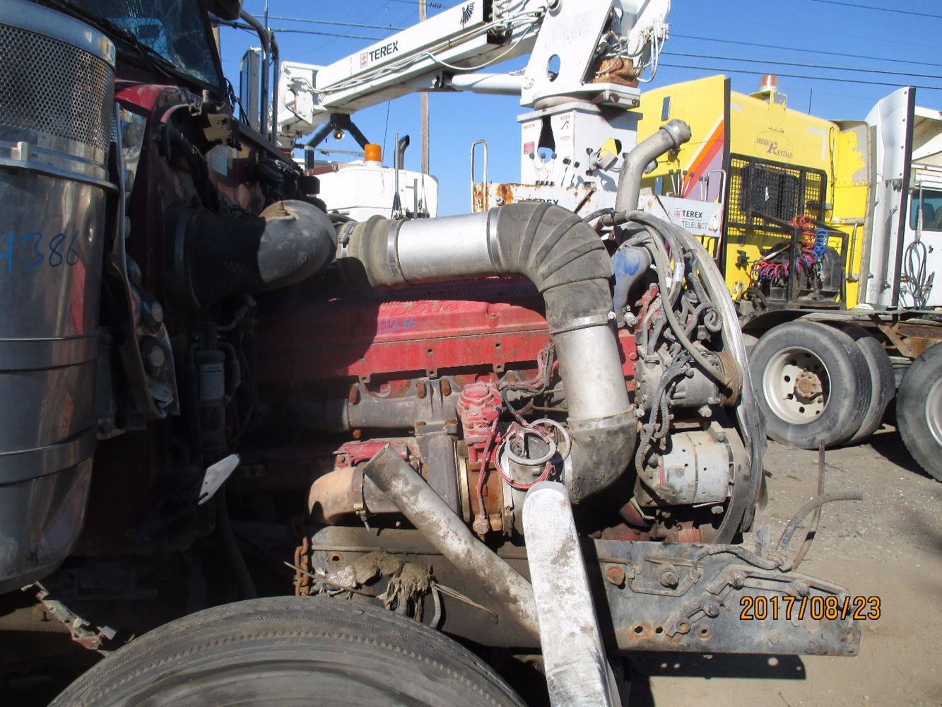Salvage 2010 Peterbilt 389 Truck Tractor For Parts Calgary, Alberta