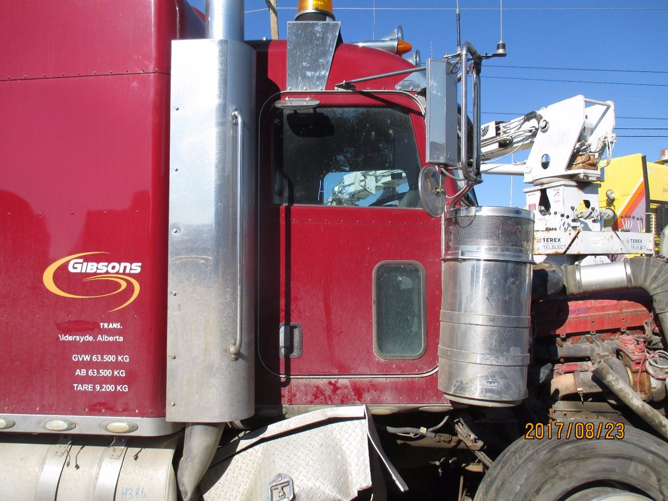 Salvage 2010 Peterbilt 389 Truck Tractor For Parts Calgary, Alberta