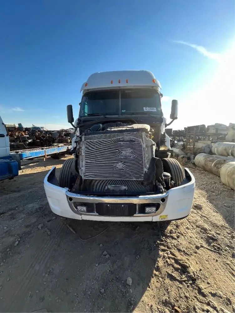 2015 Freightliner Cascadia 125 Truck for Parts for sale Calgary