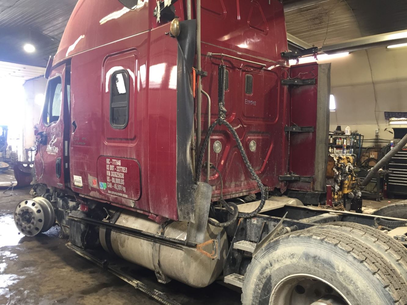 2016 Freightliner Cascadia 125 Truck for Parts for sale Calgary