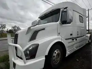 Salvage 2016 Volvo VNL - ETP1952