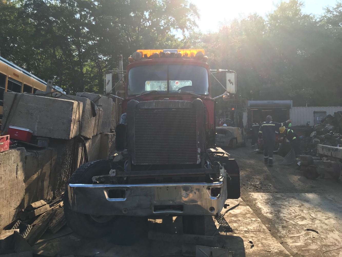 Salvage 1987 Mack RW613 Truck Tractor For Parts Freehold, New Jersey