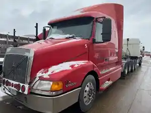 Salvage 2000 Volvo VNL - 11063