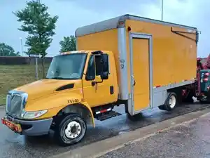 Salvage 2003 International 4200 LP - 11015