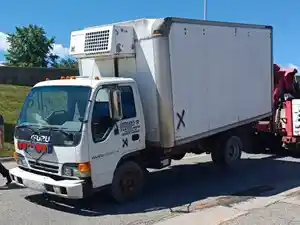 Salvage 2005 Isuzu NPR-HD - 99997