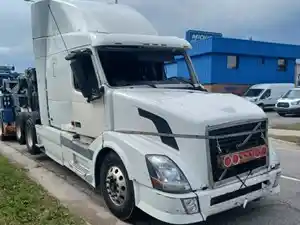 Salvage 2006 Volvo VNL - 99928
