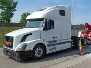 Salvage 2006 Volvo VNL - 99781