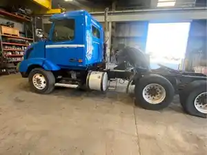 Salvage 2007 Volvo VNL - 99398