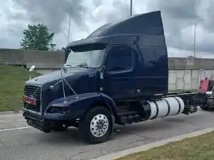 Salvage 2012 Volvo VNM - 99177