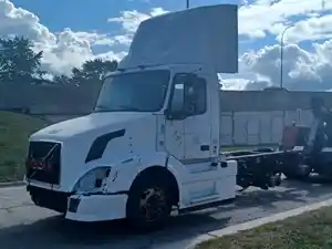 Salvage 2014 Volvo VNL - 11023