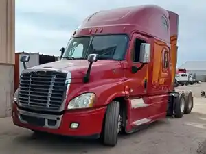 Salvage 2016 Freightliner Cascadia 125 - 99912