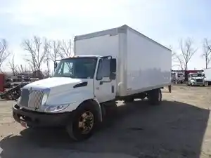 Complete 2006 International 4300 - 10826