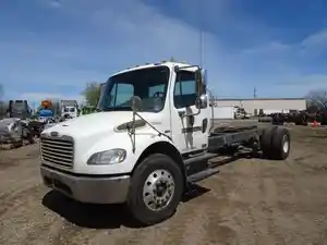 Complete 2007 Freightliner M2 106 - 10842