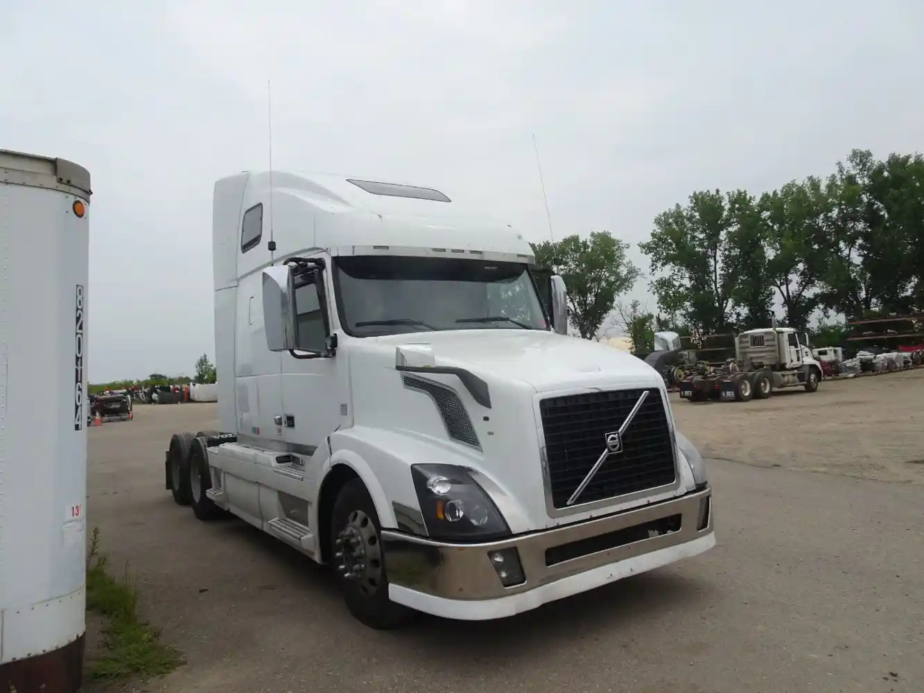 Volvo  VNL