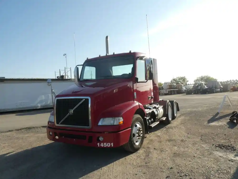 Volvo  VNM
