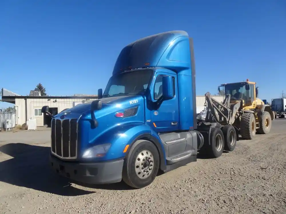 Peterbilt  579