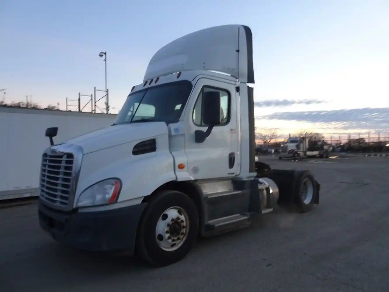 Freightliner  Cascadia 113
